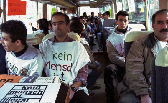 Umzug in eine neue Kirche in Aachen