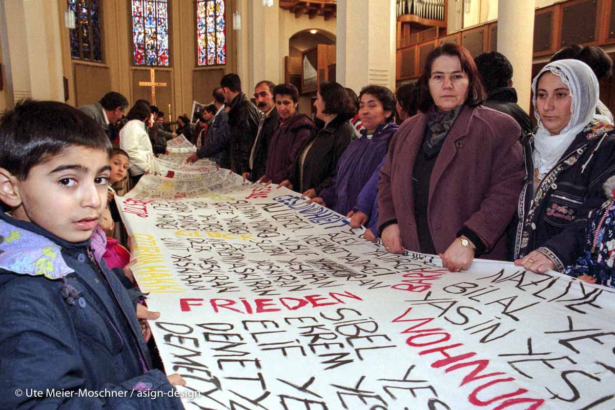 Wanderkirchenasyl: Demonstrationen