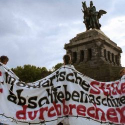 Kein Mensch ist illegal: Aktion gegen EU-Sondergipfel